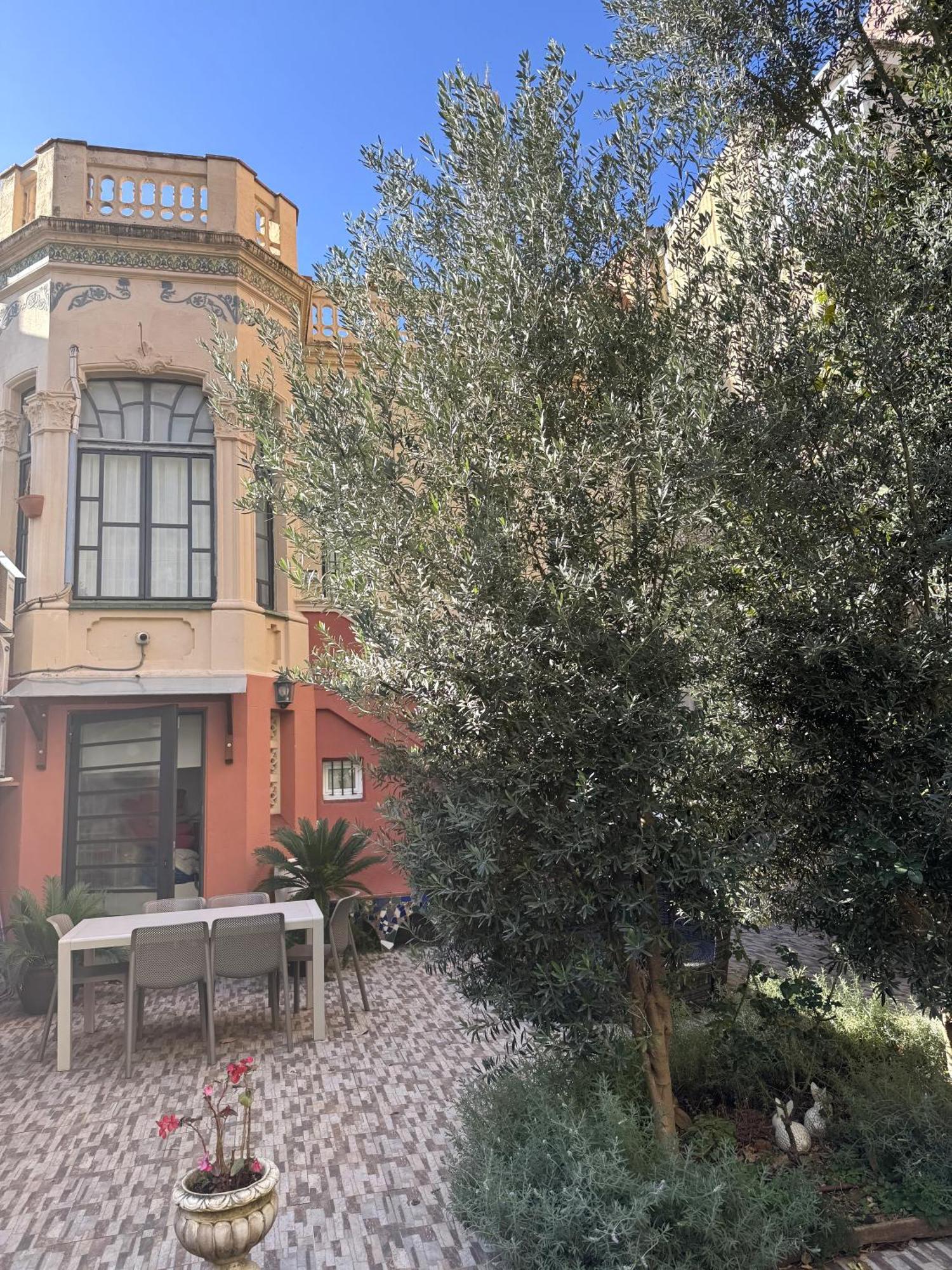 فيلا موديرنستا برشلونة المظهر الخارجي الصورة